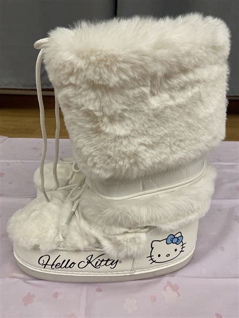 hello kitty forever 21 boots.